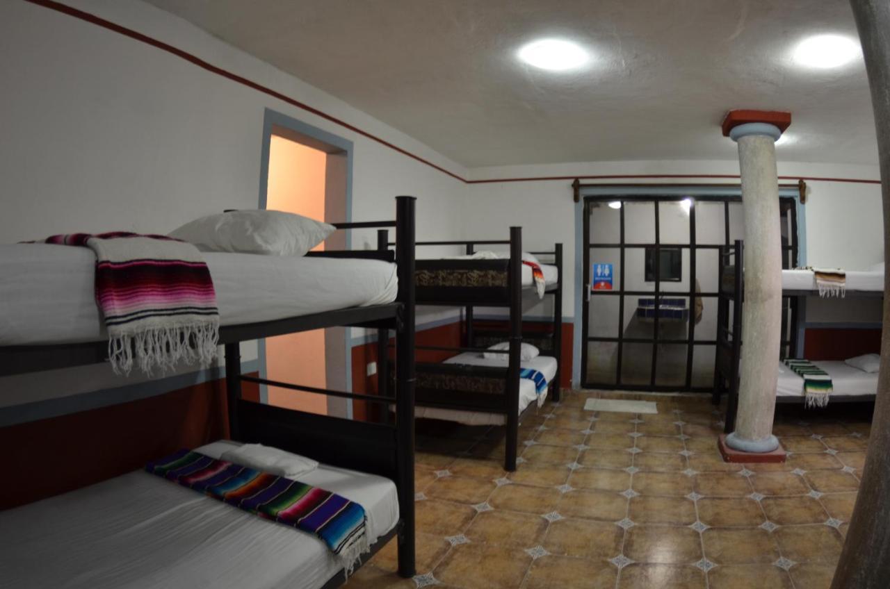 Fiesta Party Hostel - Cancún Exterior foto